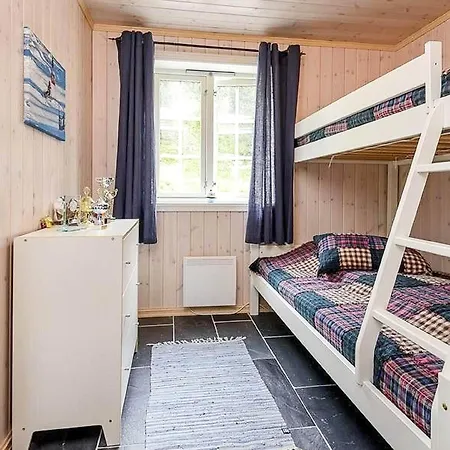 4 Star Holiday Home In Favang